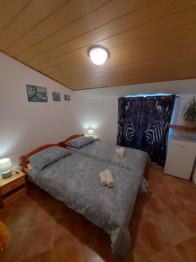 Bed and Breakfast Ranch Radin Бртонигла Екстер'єр фото