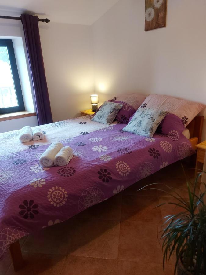 Bed and Breakfast Ranch Radin Бртонигла Екстер'єр фото