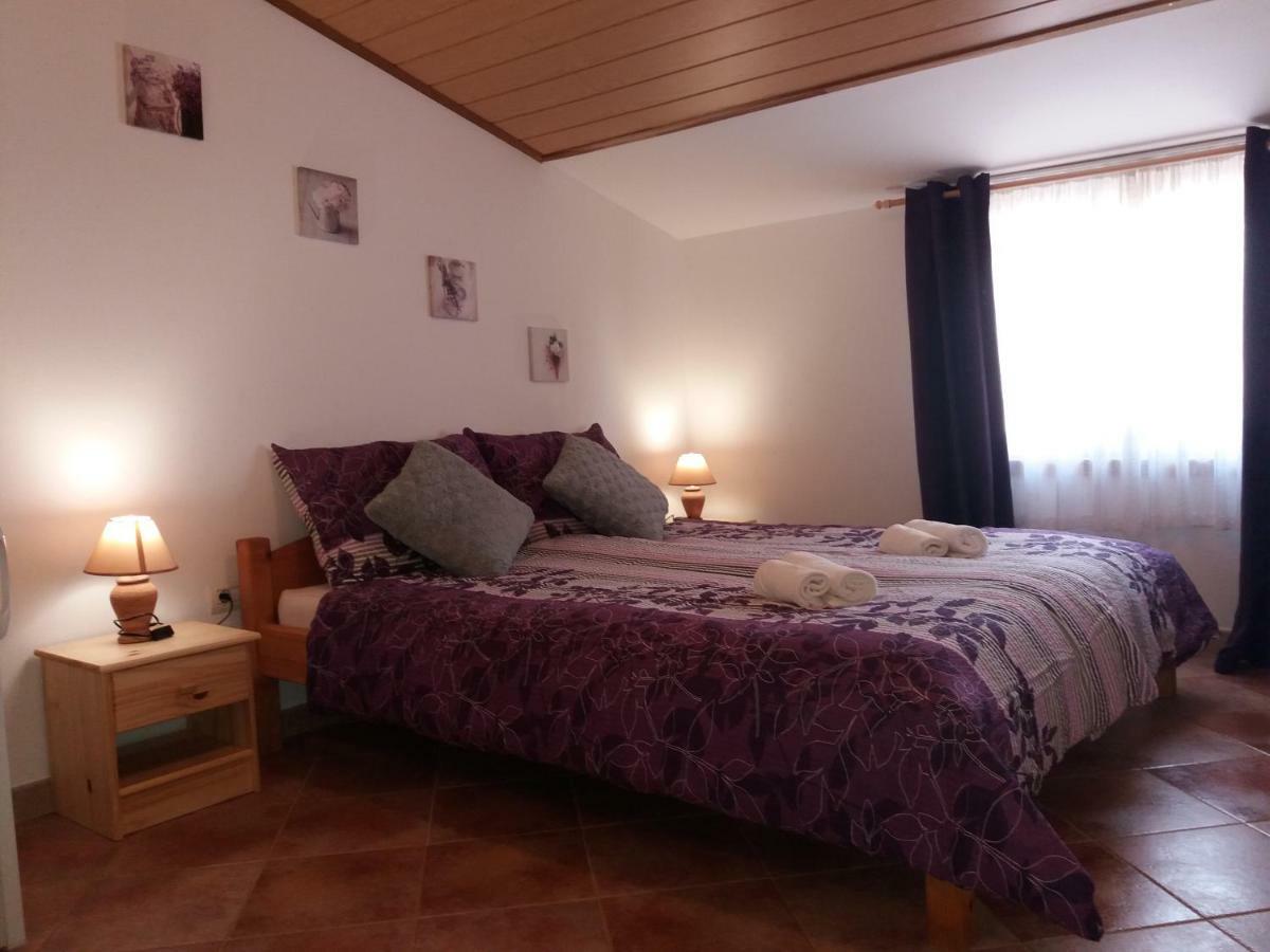 Bed and Breakfast Ranch Radin Бртонигла Екстер'єр фото